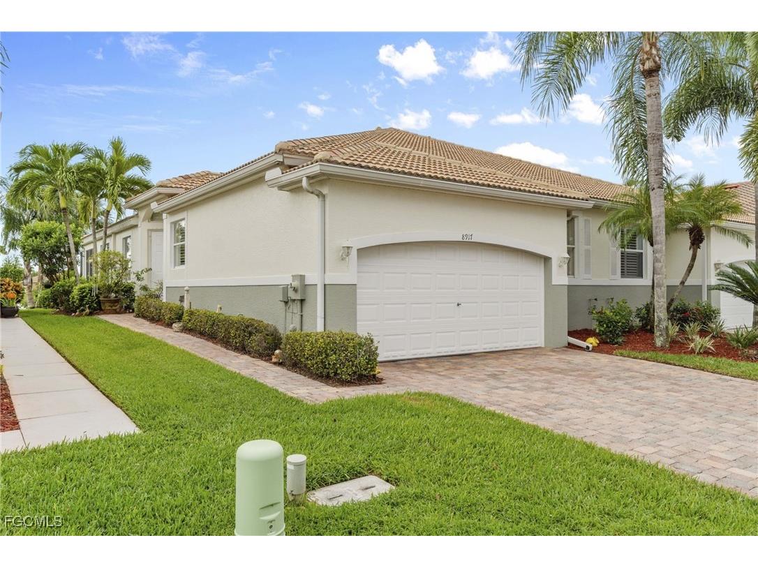 8917 Cranes Nest Court Fort Myers FL 33908 2025017549 image1
