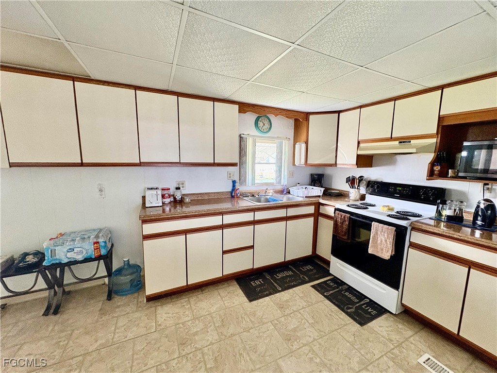 892 Homestead Drive North Fort Myers FL 33917 2025012730 image13