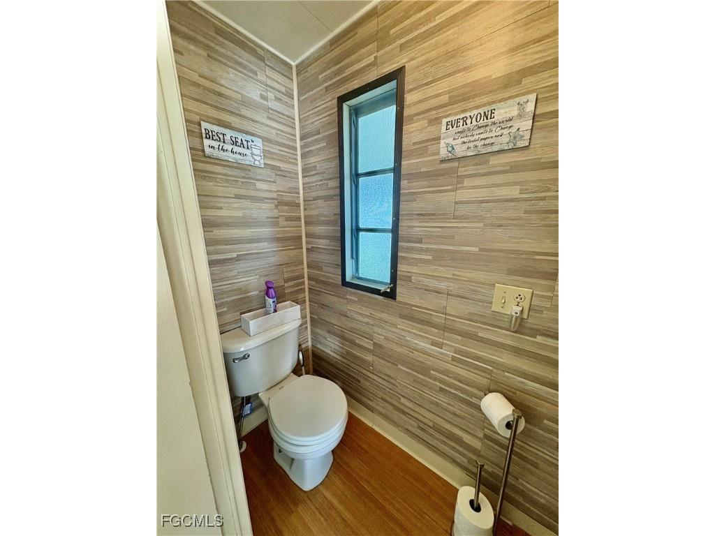 892 Homestead Drive North Fort Myers FL 33917 2025012730 image35