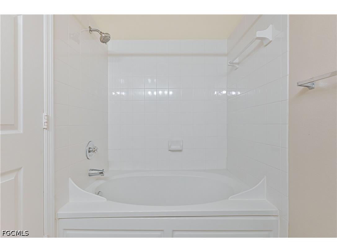 8920 Colonnades Court E #514 Bonita Springs FL 34135 2026015362 image16