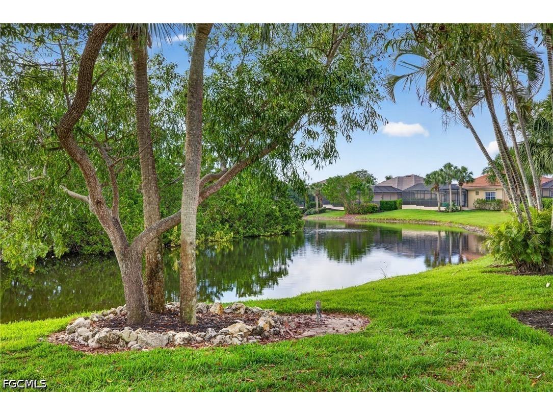 8923 Dartmoor Way Fort Myers FL 33908 2026008487 image29
