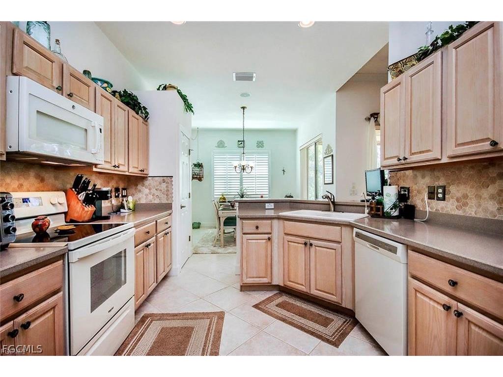 8923 Dartmoor Way Fort Myers FL 33908 2026008487 image5