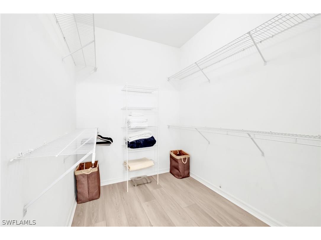 8924 Ventura Way Naples FL 34109 226007272 image19