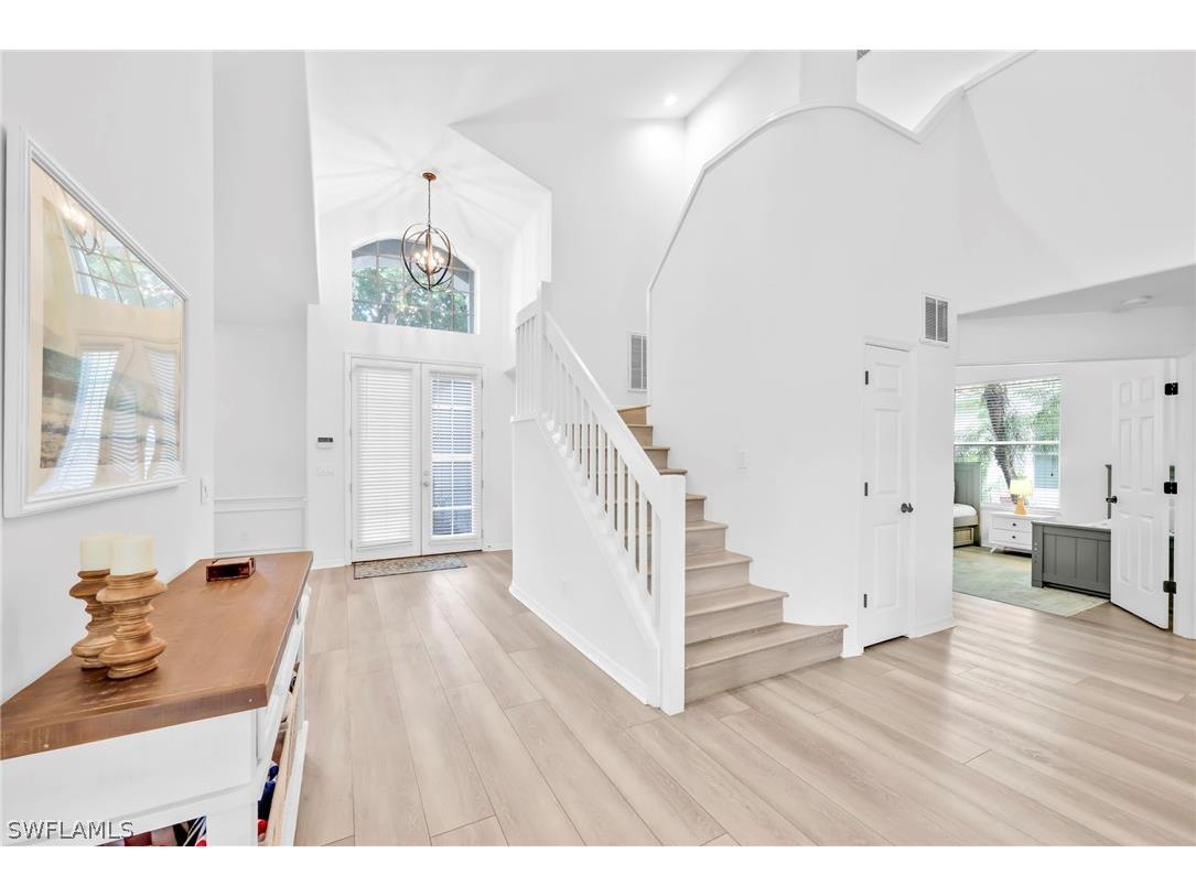 8924 Ventura Way Naples FL 34109 226007272 image4