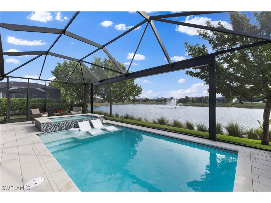 8926 Redonda Drive Naples FL 34114 224058899 image1