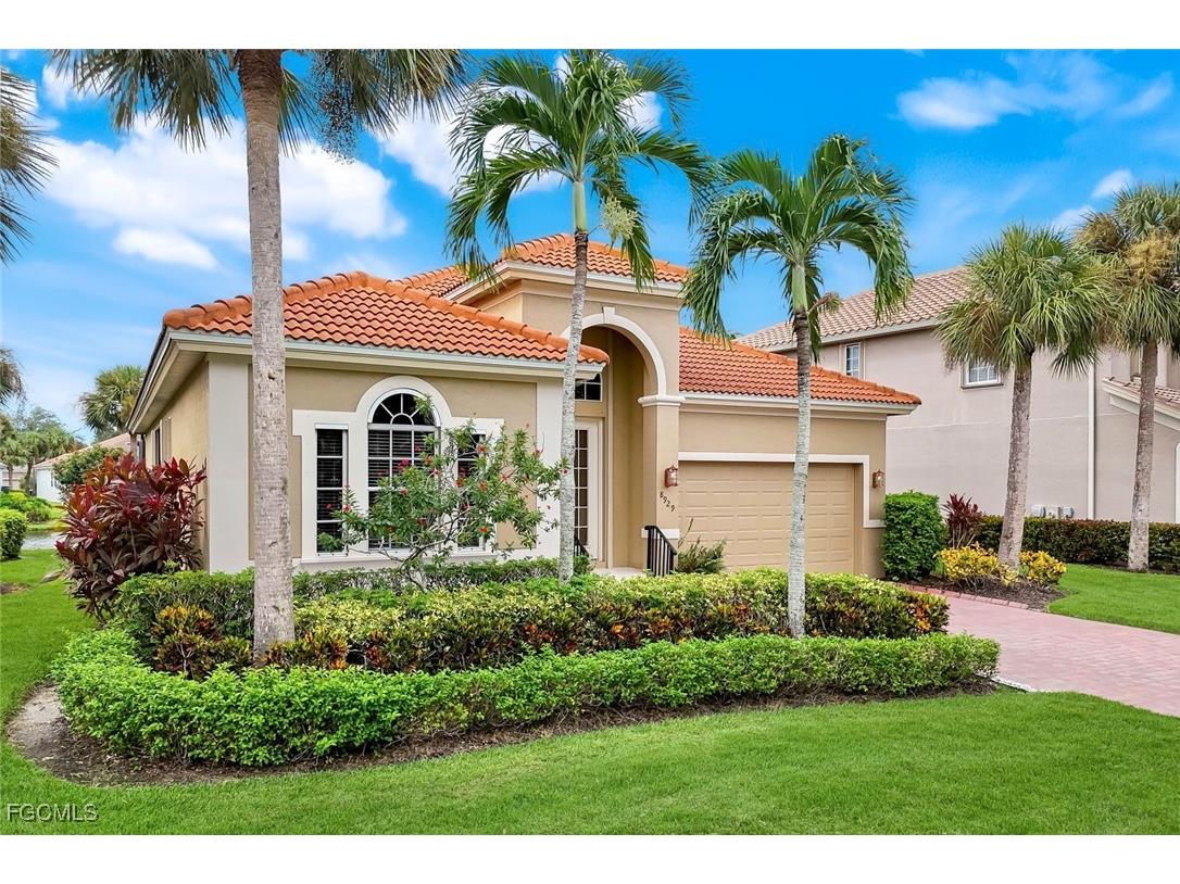 8929 Greenwich Hills Way Fort Myers FL 33908 2025011845 image1