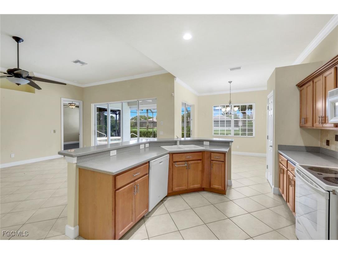 8929 Greenwich Hills Way Fort Myers FL 33908 2025011845 image13