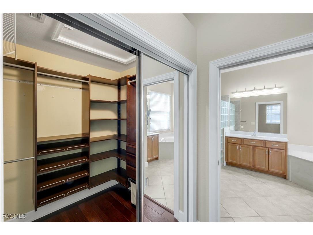 8929 Greenwich Hills Way Fort Myers FL 33908 2025011845 image18