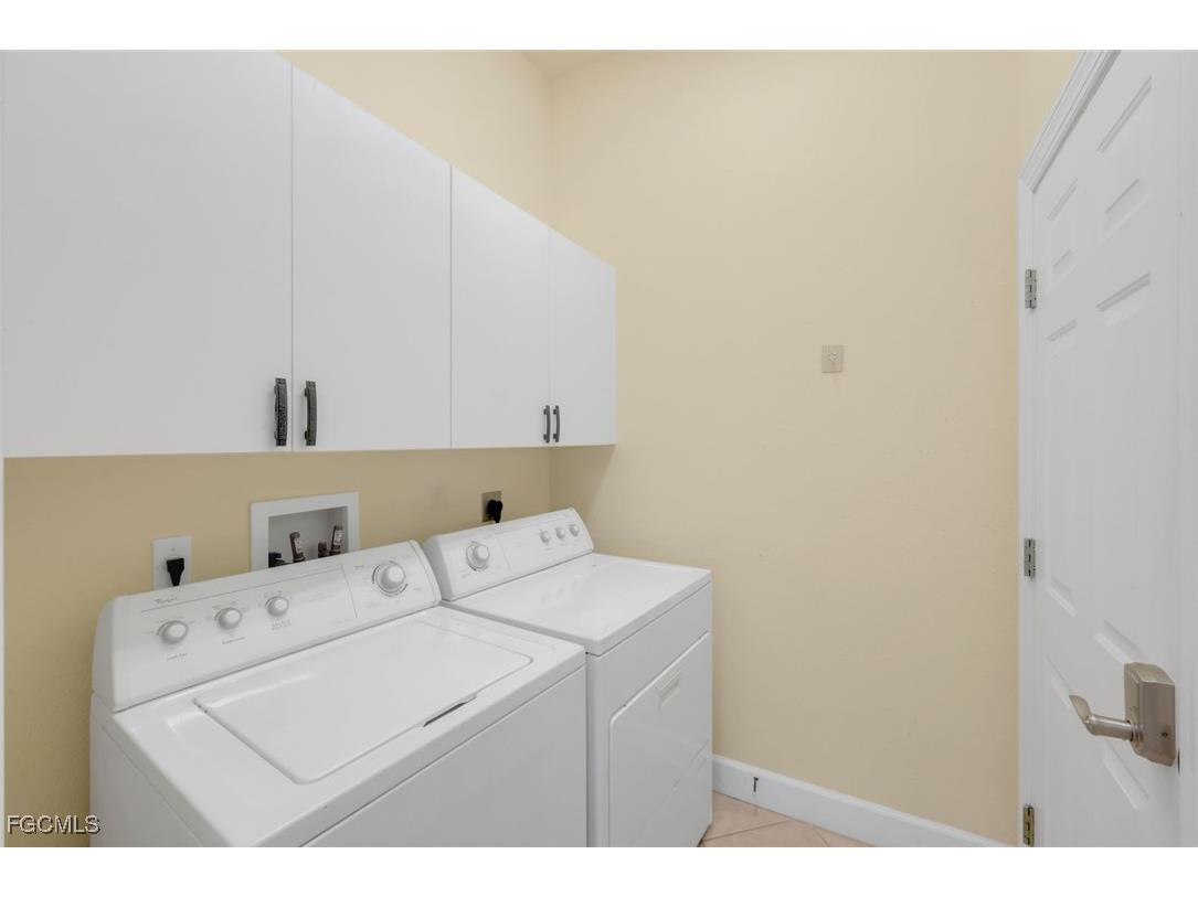 8929 Greenwich Hills Way Fort Myers FL 33908 2025011845 image24