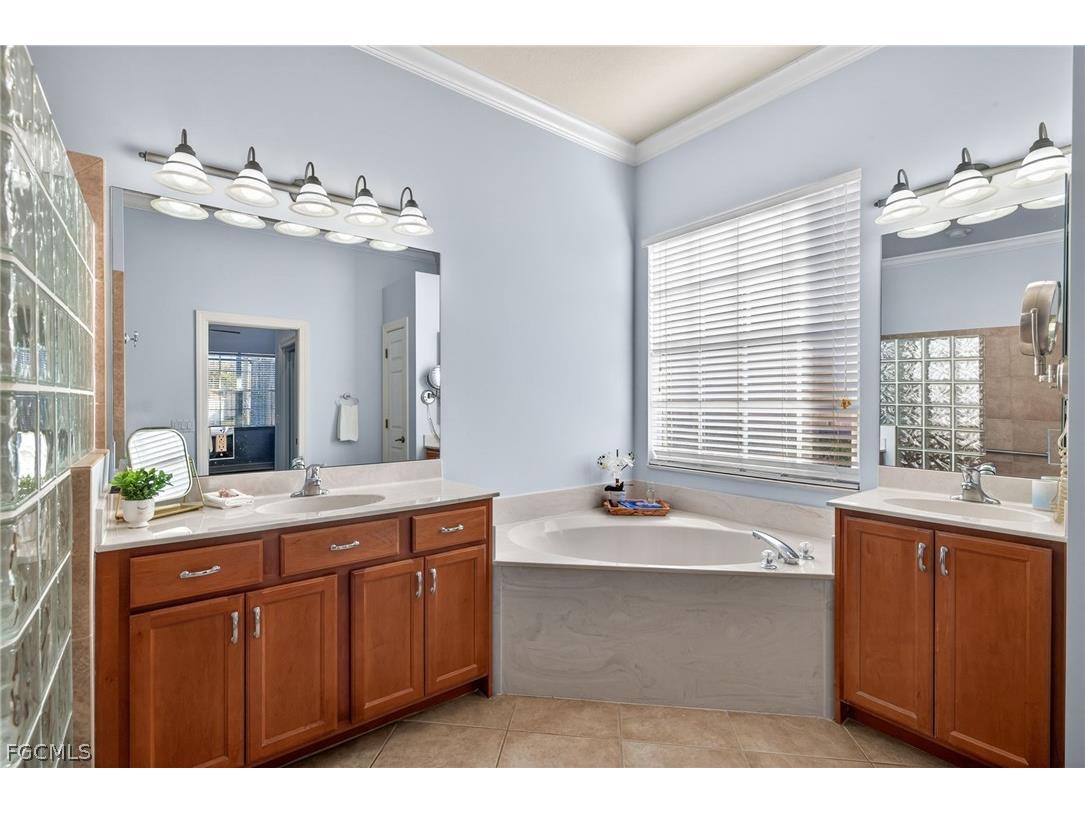 8929 Greenwich Hills Way Fort Myers FL 33908 2026010144 image18