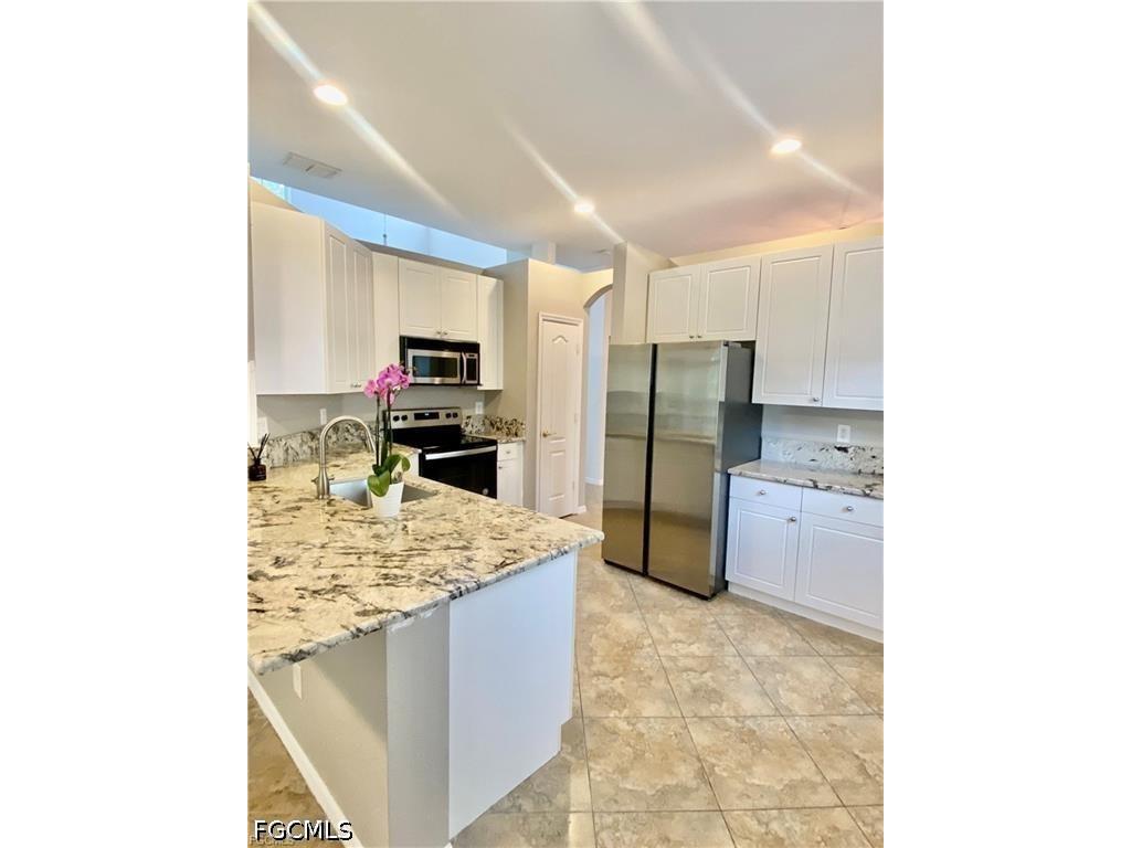  Fort Myers FL 33908 2026016525 image2