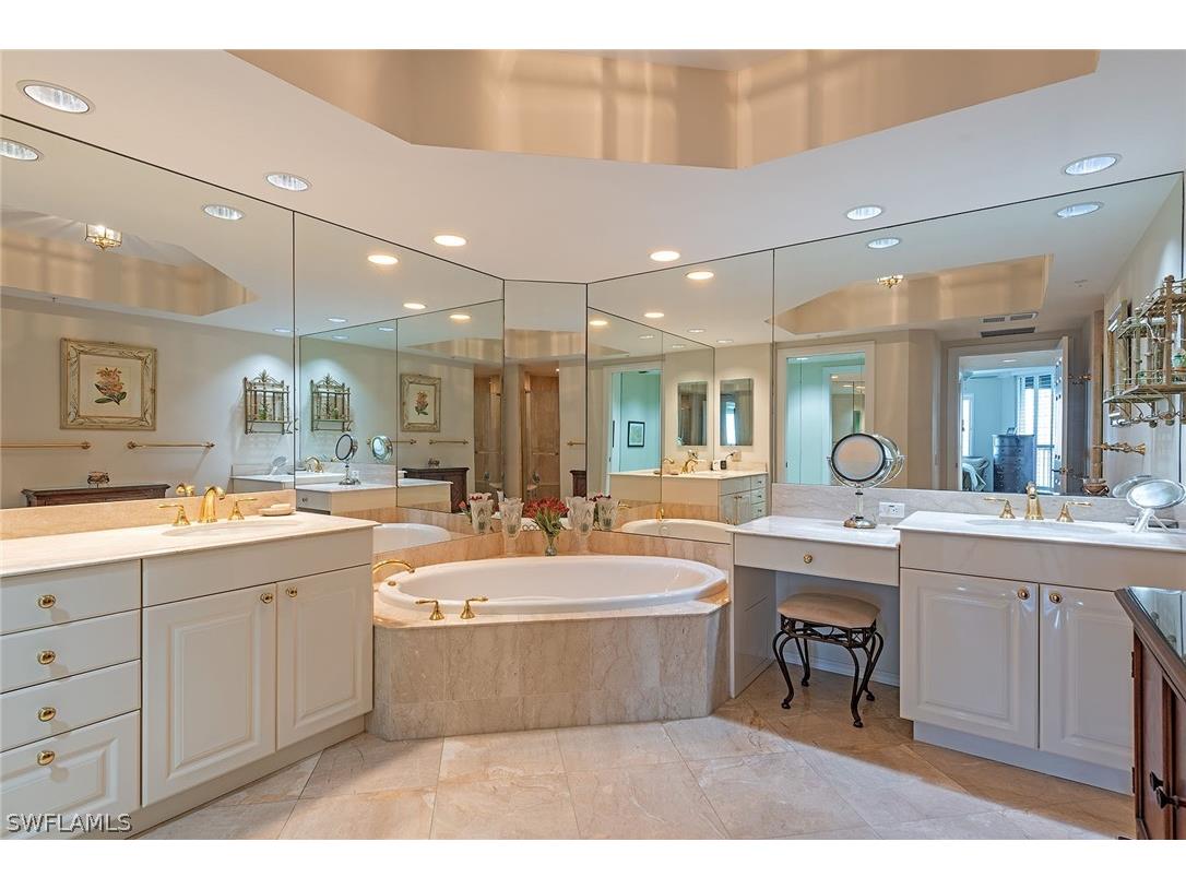 8930 Bay Colony Drive #902 Naples FL 34108 226007841 image7