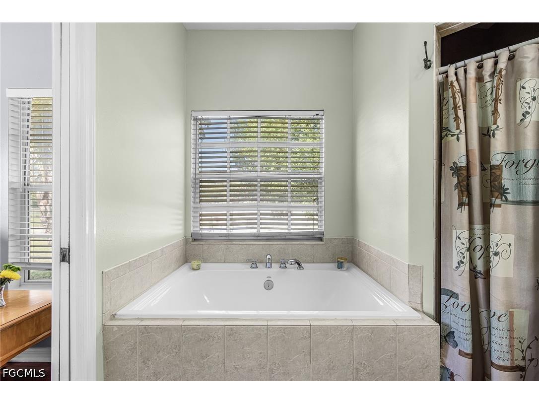 8930 Penzance Boulevard Fort Myers FL 33912 2026014036 image25