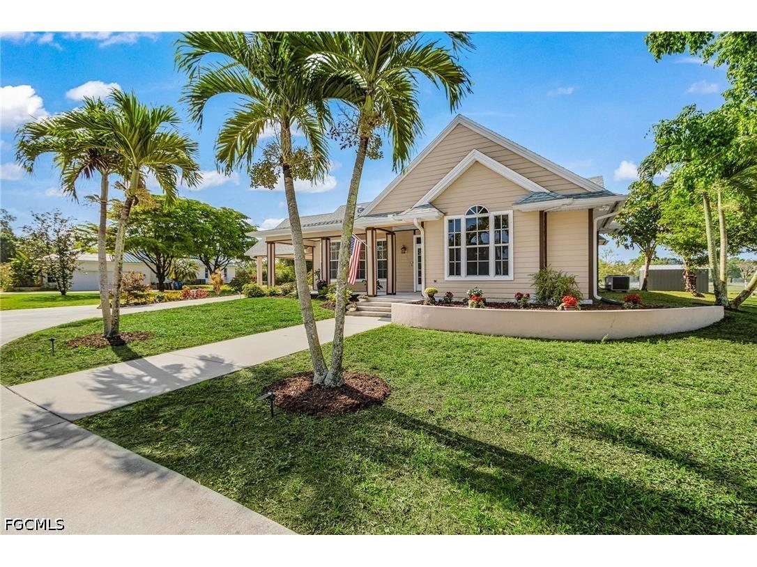 8930 Penzance Boulevard Fort Myers FL 33912 2026014036 image3