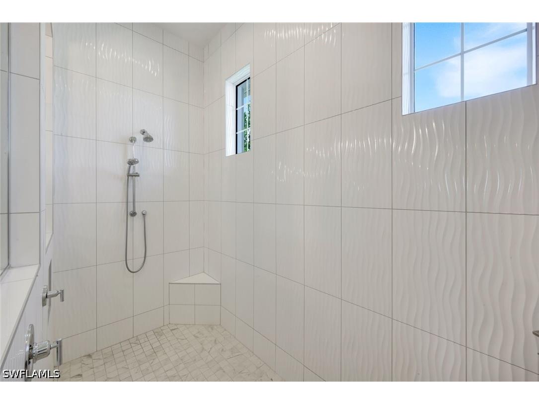 8931 Nevis Way Naples FL 34112 226019078 image40