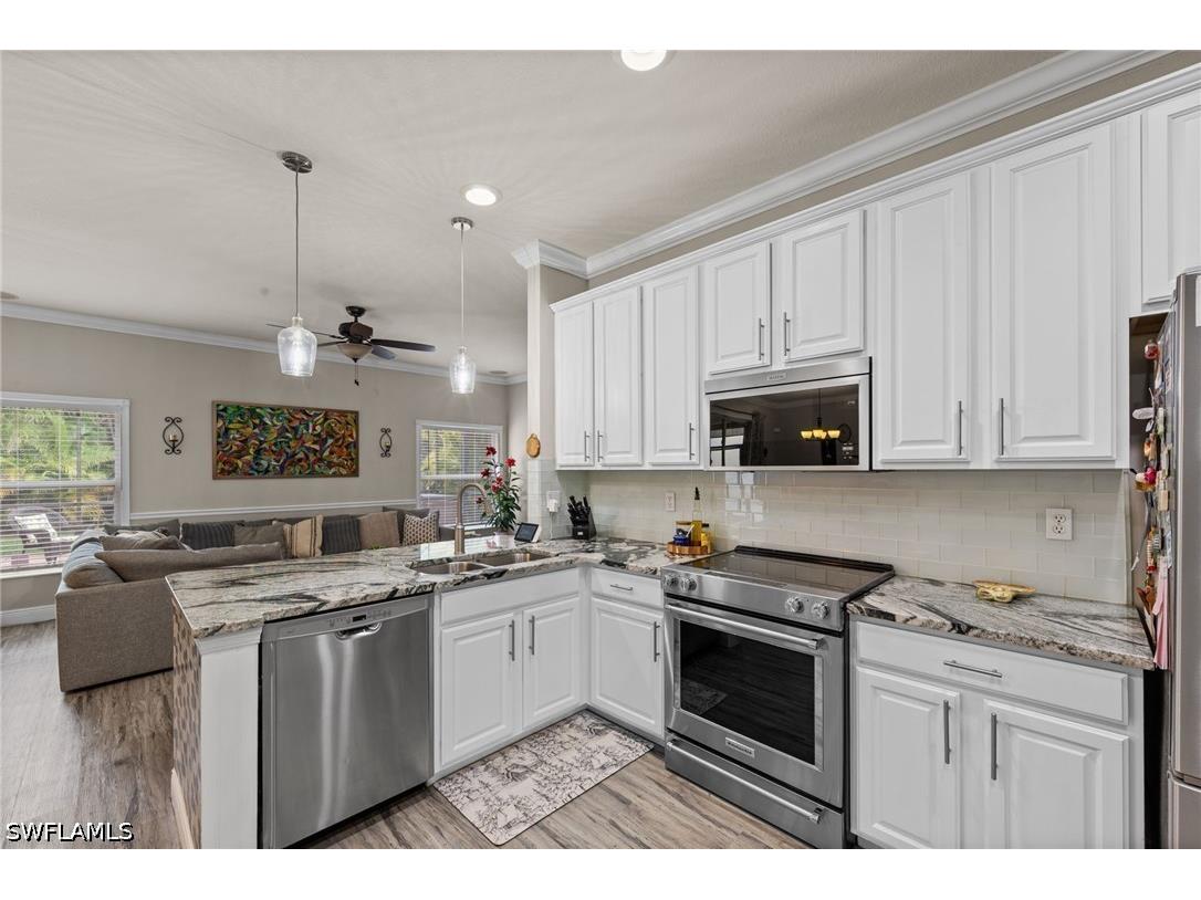 8935 Falcon Pointe Loop Fort Myers FL 33912 226017021 image12