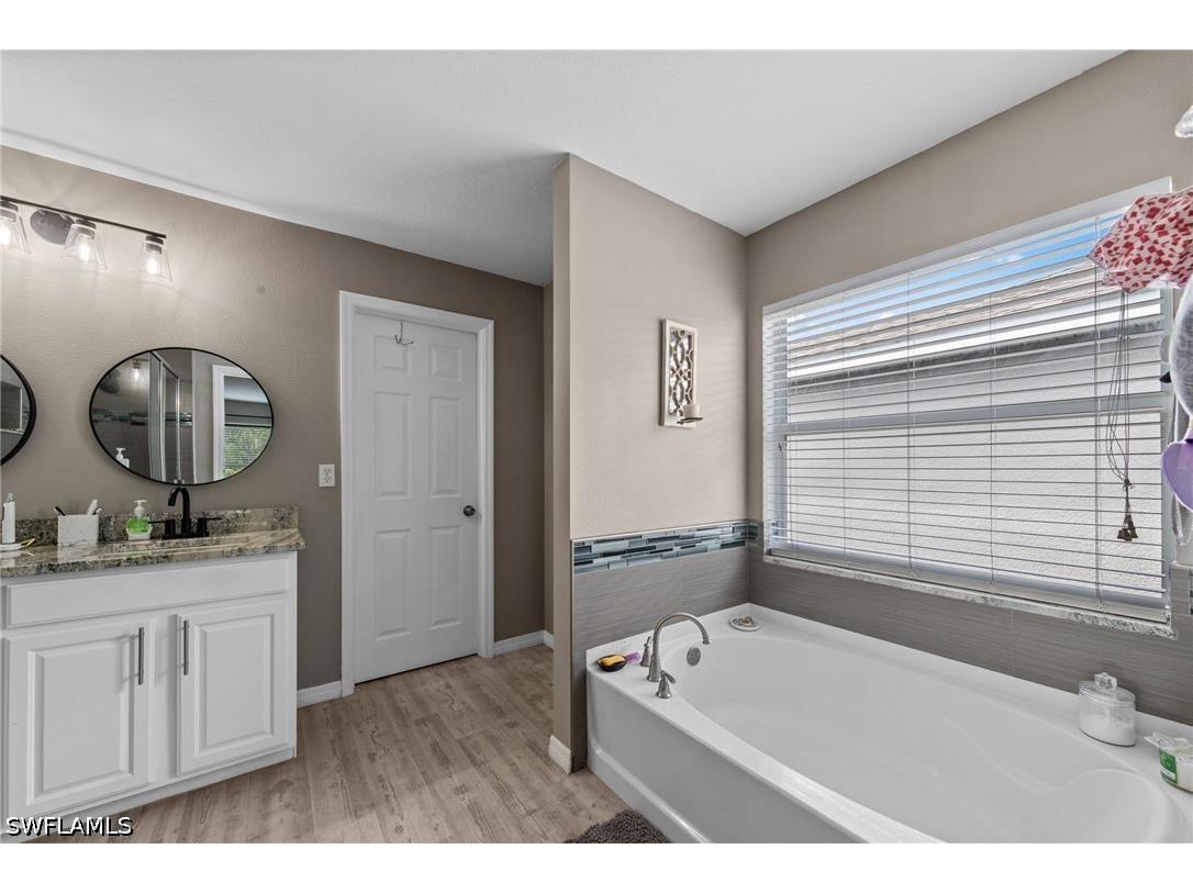 8935 Falcon Pointe Loop Fort Myers FL 33912 226017021 image27
