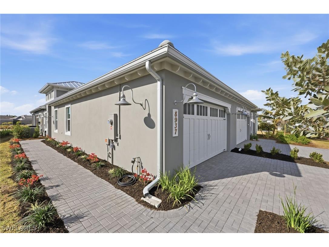 8937 Calypso Court Naples FL 34112 226008733 image1