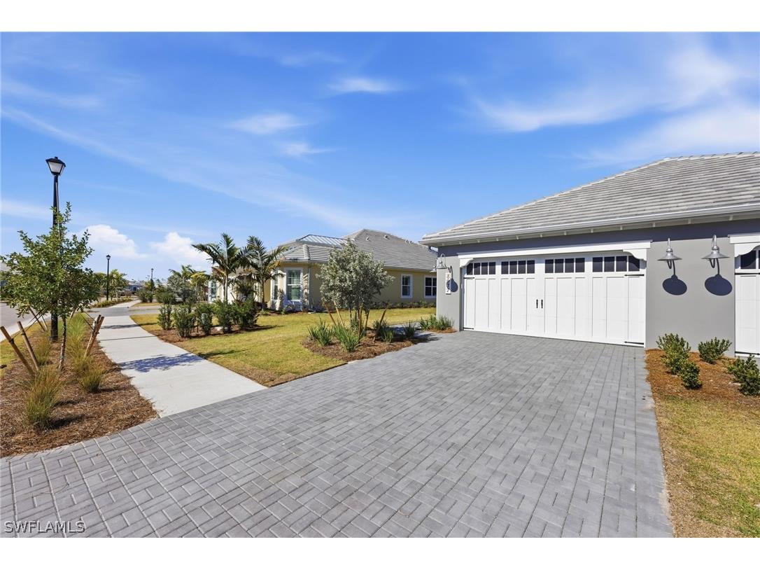 8937 Calypso Court Naples FL 34112 226008733 image2