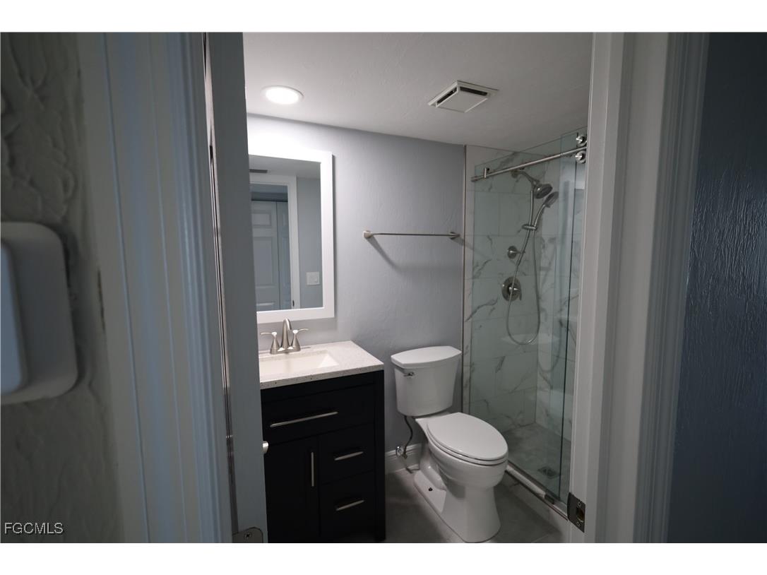 894 Buttonwood Drive #115 Fort Myers Beach FL 33931 2025024342 image18