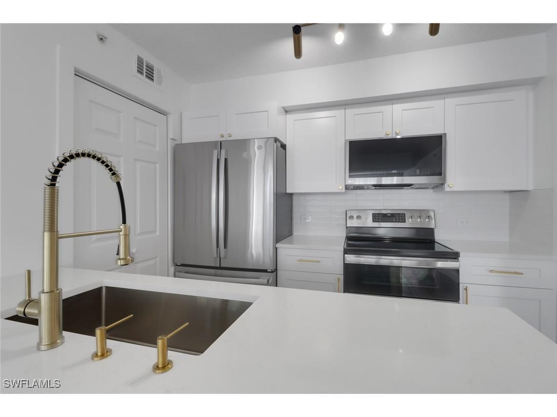 8940 Colonnades Court E #721 Bonita Springs FL 34135 225033751 image1