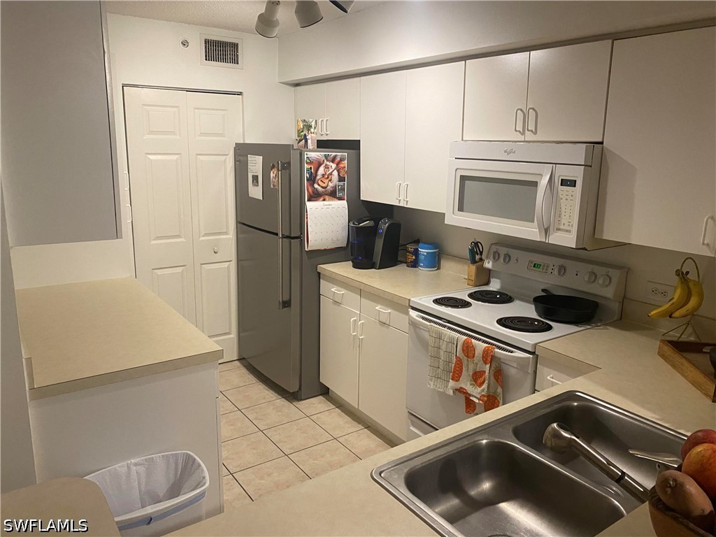 8940 Colonnades Court E #715 Bonita Springs FL 34135 226021084 image2