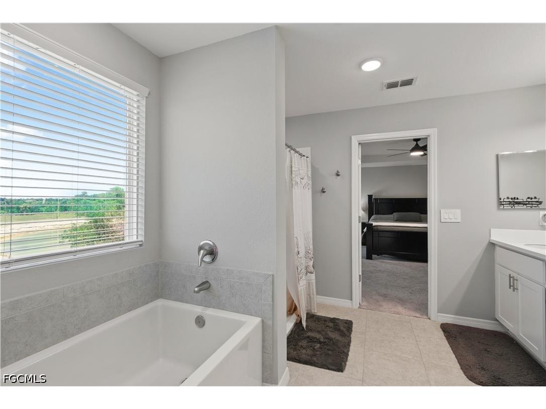 8944 Cascade Price Circle North Fort Myers FL 33917 2026020045 image14