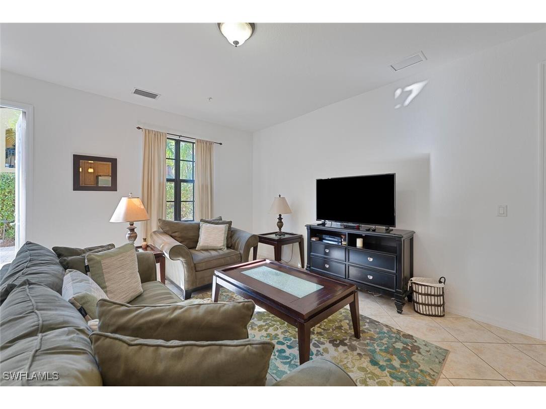 8945 Malibu Street #204 Naples FL 34113 225074958 image3