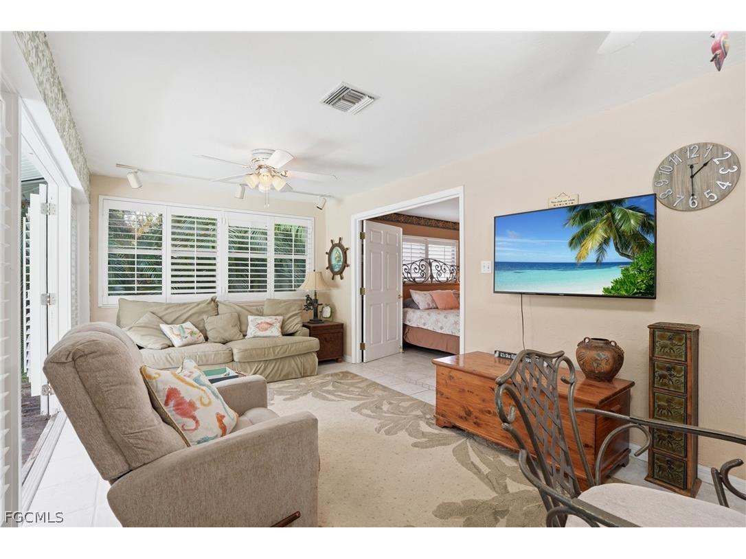 8948 Crest Lane Fort Myers FL 33907 2026011429 image18