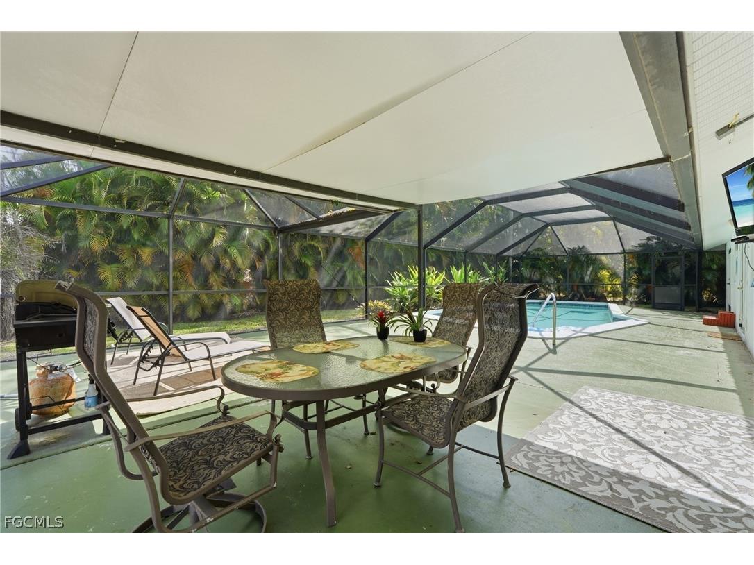 8948 Crest Lane Fort Myers FL 33907 2026011429 image32