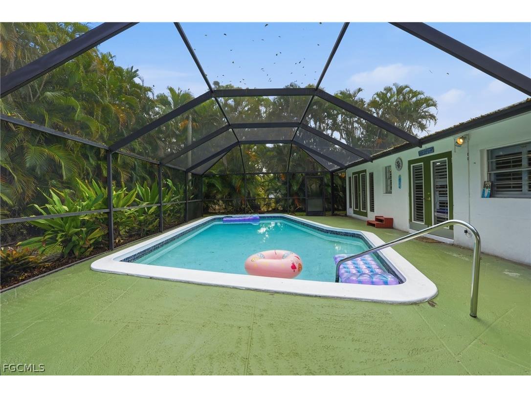 8948 Crest Lane Fort Myers FL 33907 2026011429 image35