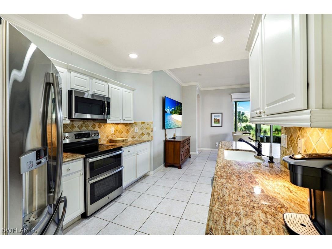 895 Eastham Way #M102 Naples FL 34104 226007523 image10