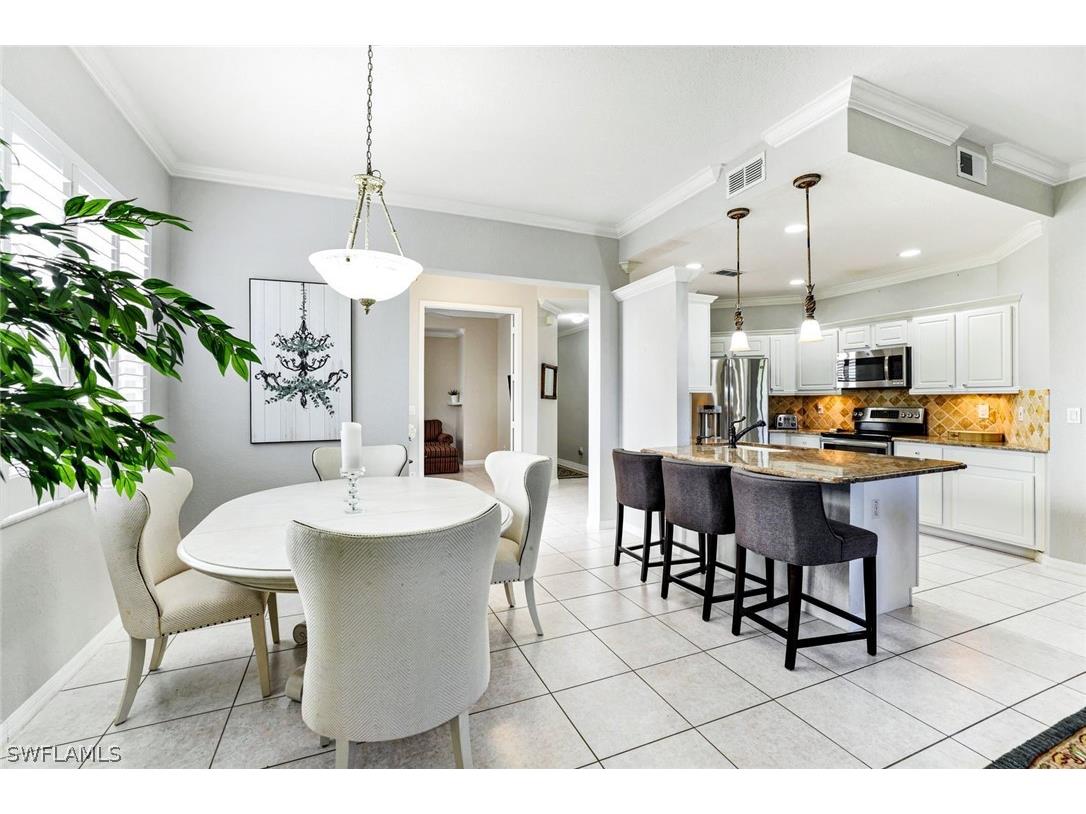 895 Eastham Way #M102 Naples FL 34104 226007523 image7