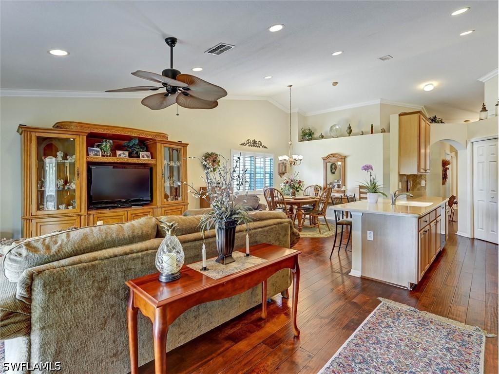 895 Eastham Way #M202 Naples FL 34104 226014865 image18