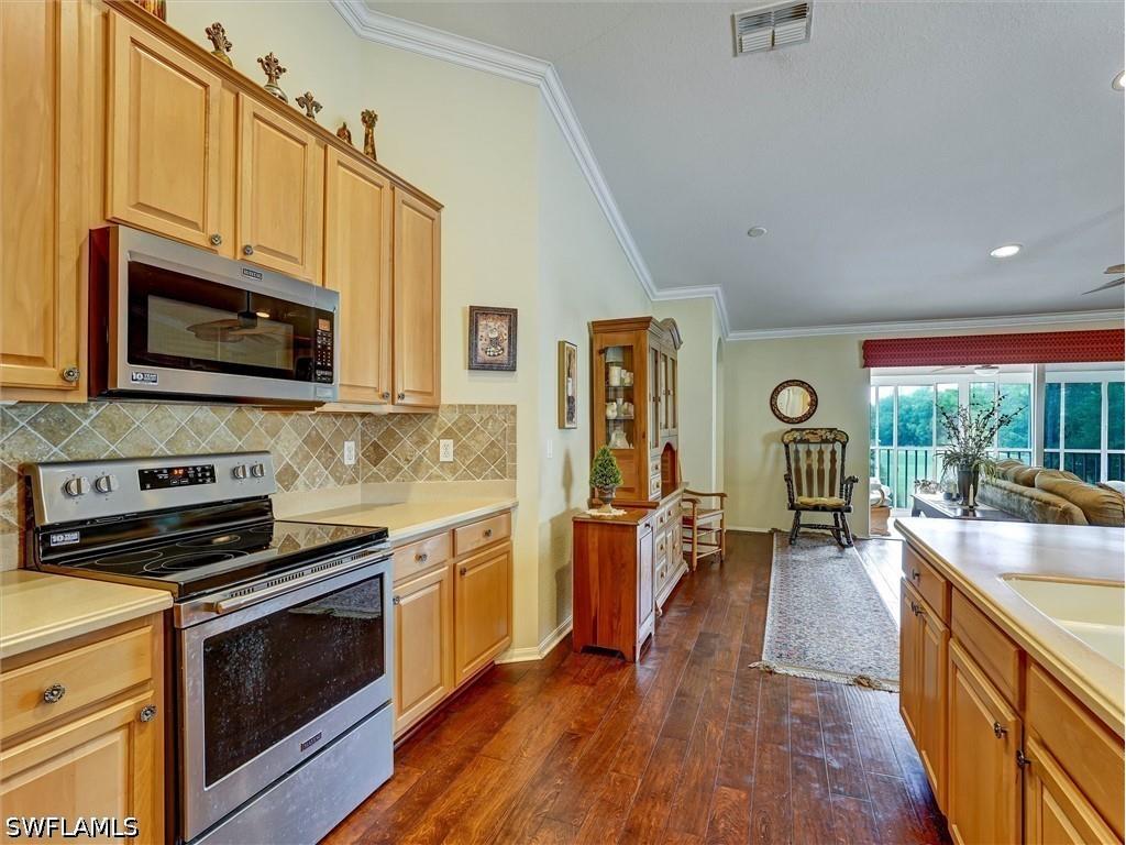 895 Eastham Way #M202 Naples FL 34104 226014865 image8