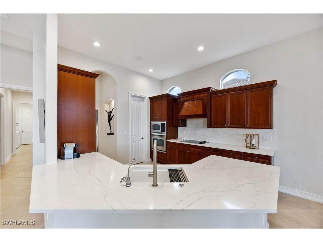 8950 Shenendoah Circle Naples FL 34113 225083953 image10