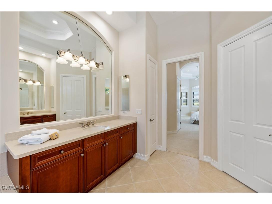 8950 Shenendoah Circle Naples FL 34113 225083953 image19