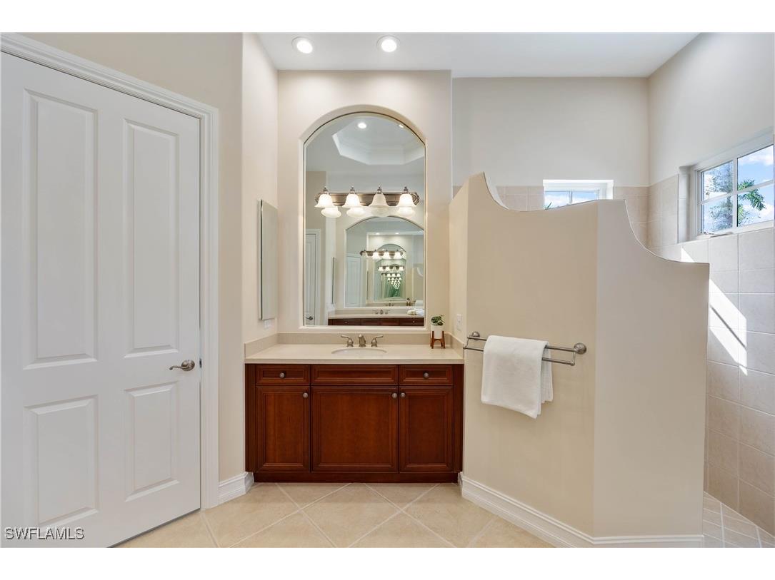 8950 Shenendoah Circle Naples FL 34113 225083953 image20