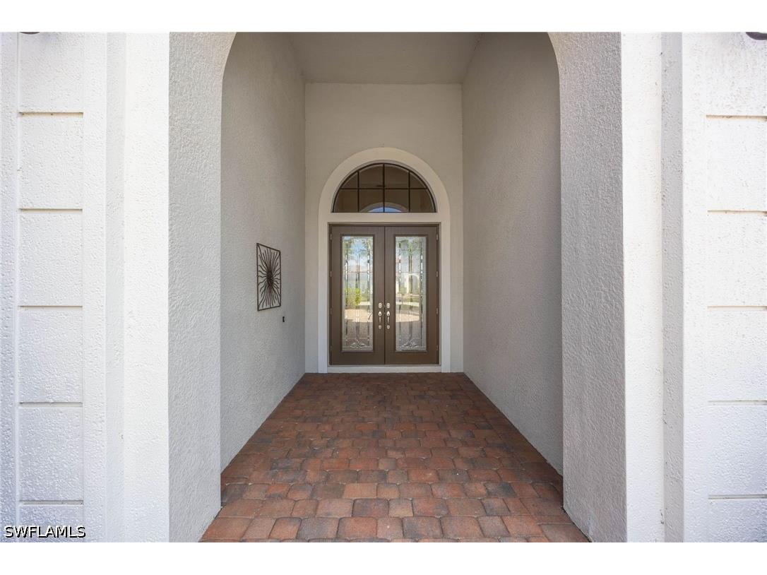 8950 Shenendoah Circle Naples FL 34113 226024401 image6