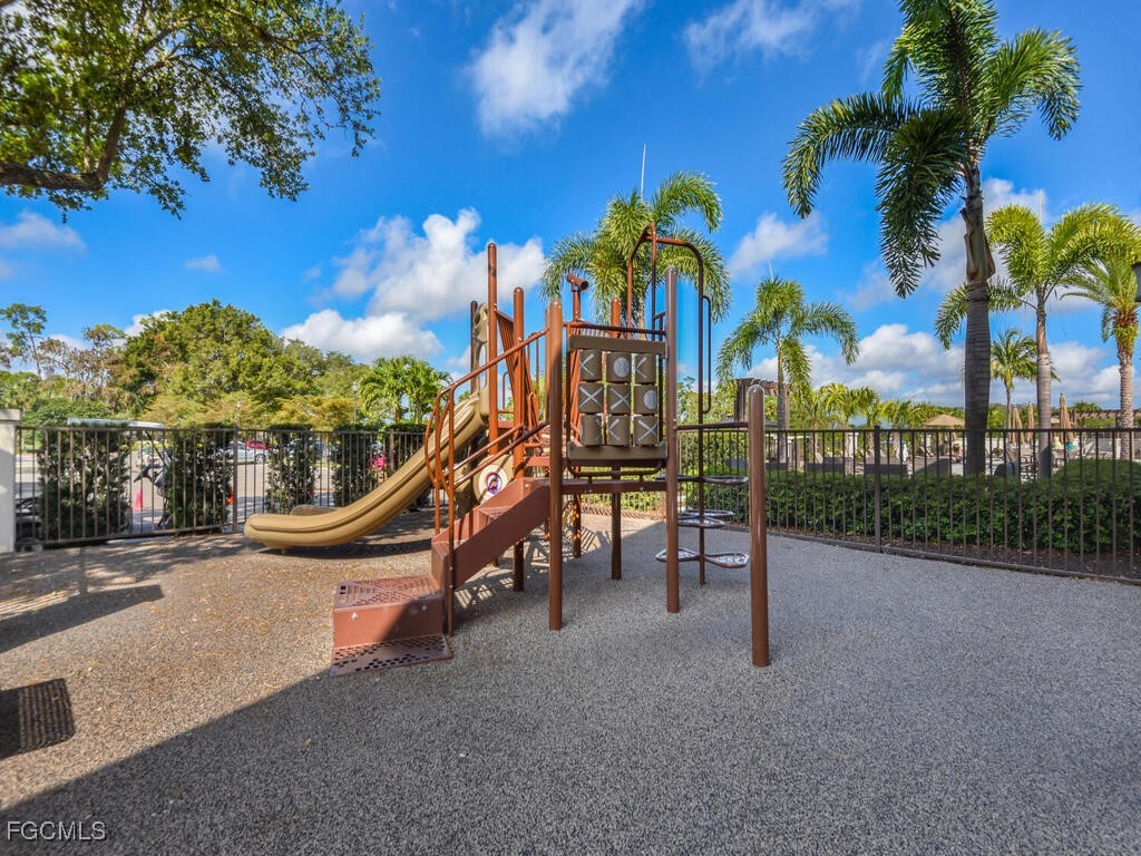 8951 Abbotsford Terrace Fort Myers FL 33912 2026002266 image49