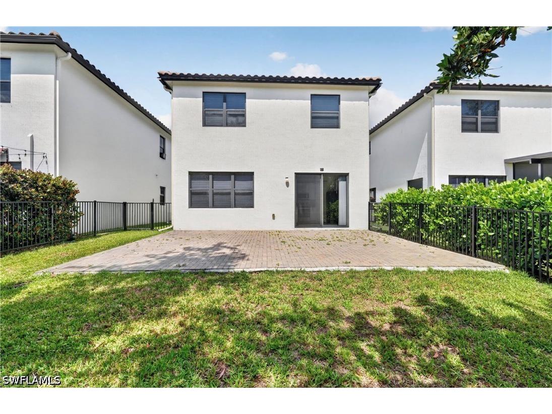 8951 Madrid Circle Naples FL 34104 226018516 image39