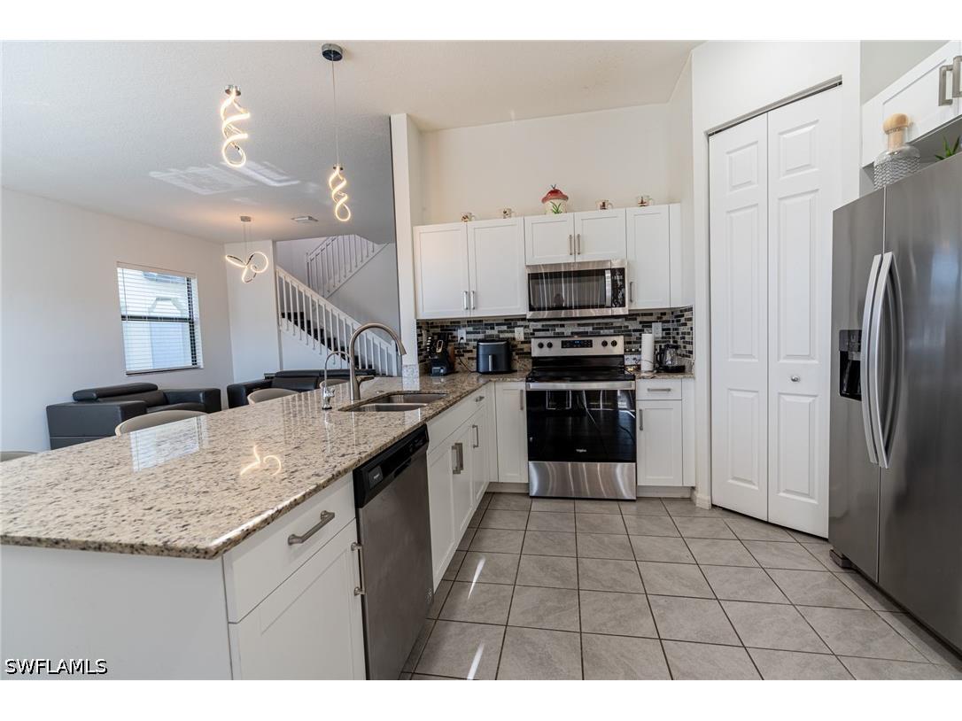 8956 Madrid Circle Naples FL 34104 226015403 image15