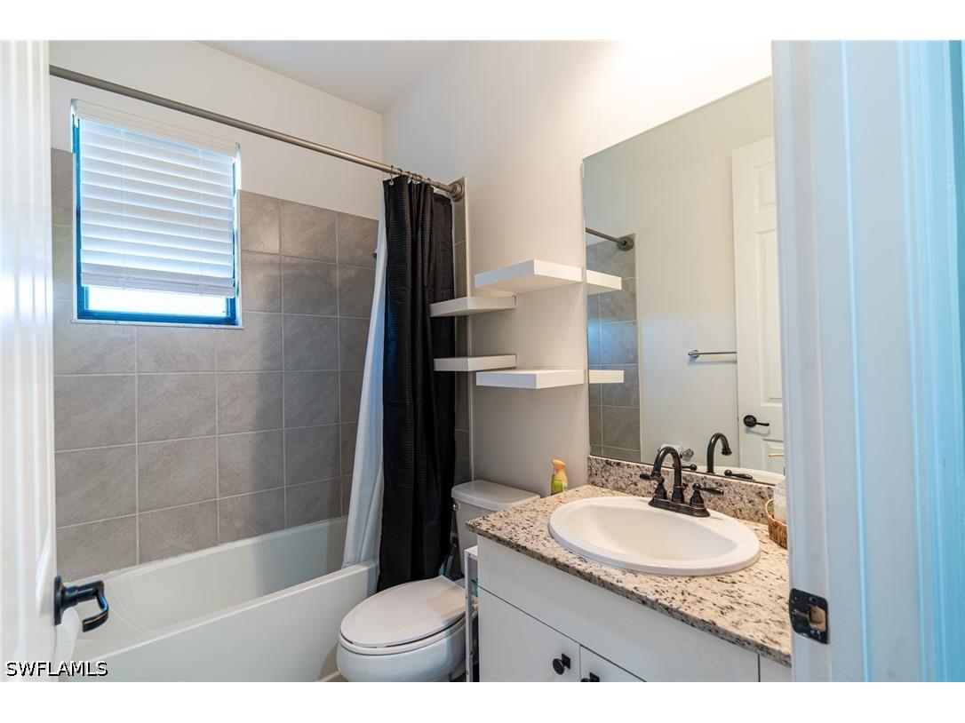 8956 Madrid Circle Naples FL 34104 226015403 image31