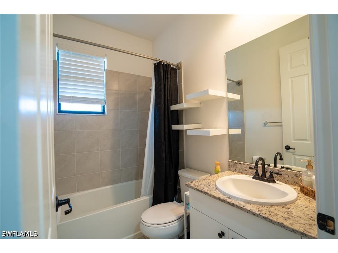 8956 Madrid Circle Naples FL 34104 226015403 image32