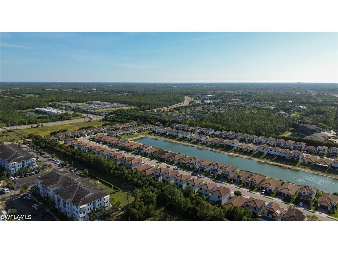 8956 Madrid Circle Naples FL 34104 226015403 image4