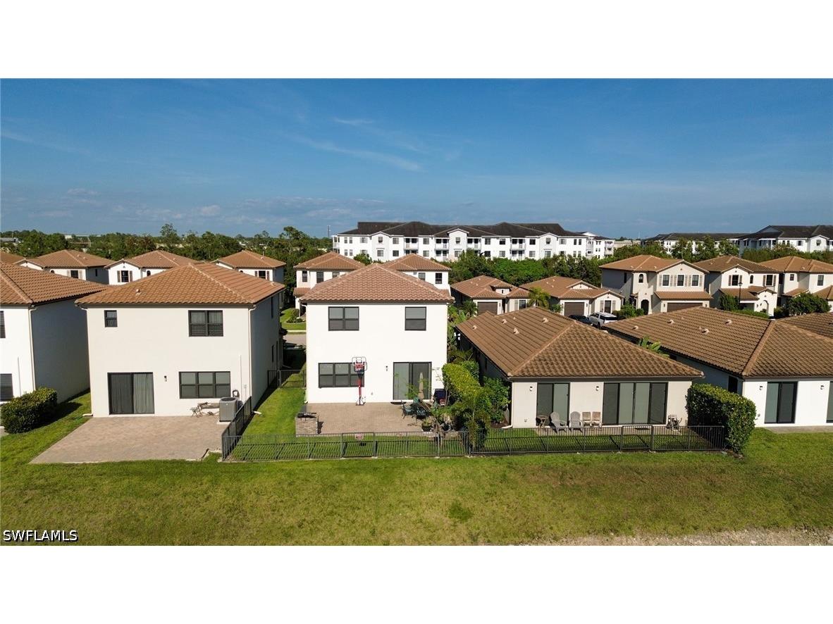 8956 Madrid Circle Naples FL 34104 226015403 image40