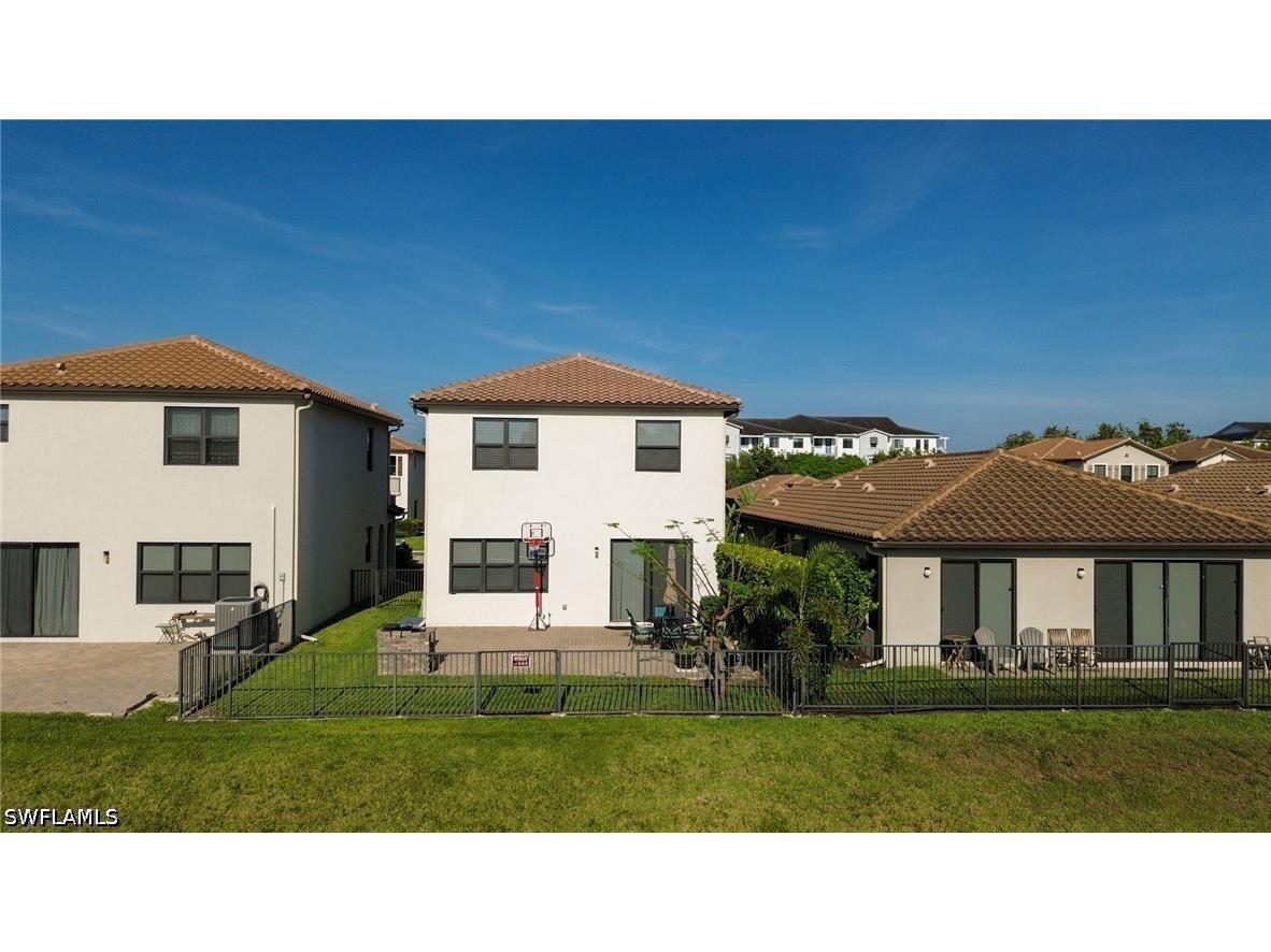 8956 Madrid Circle Naples FL 34104 226015403 image41