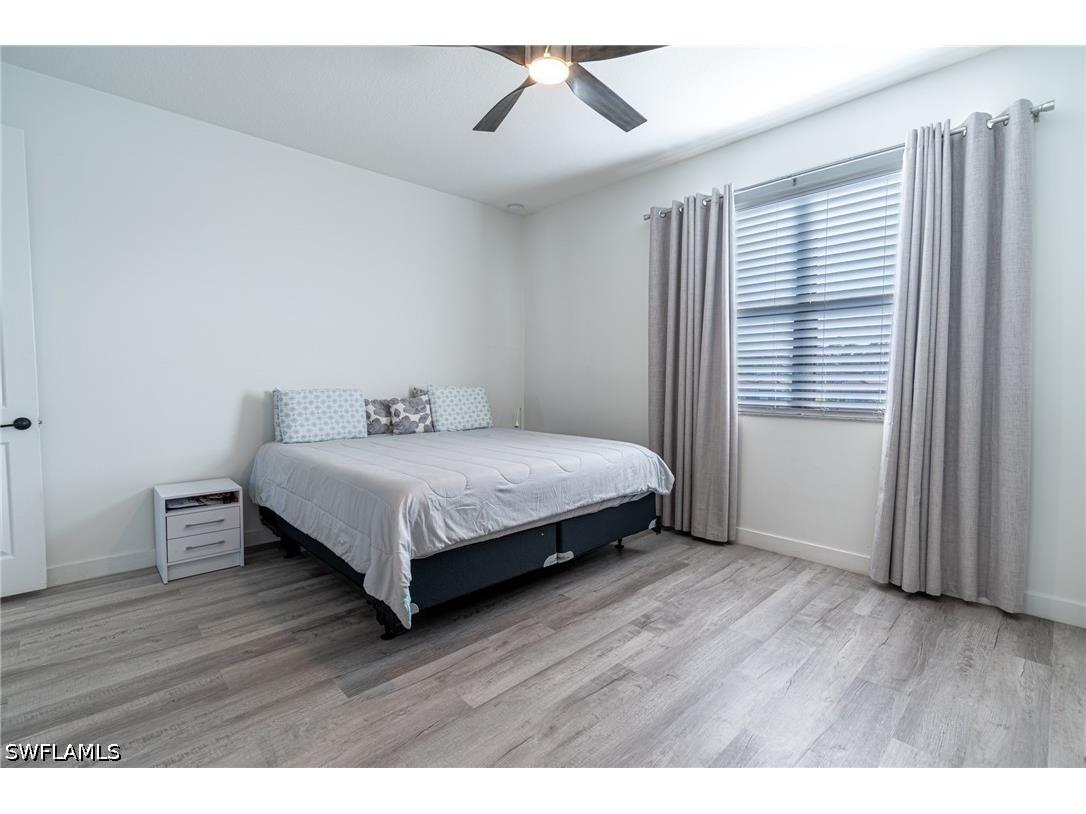 8956 Madrid Circle Naples FL 34104 226015403 image6