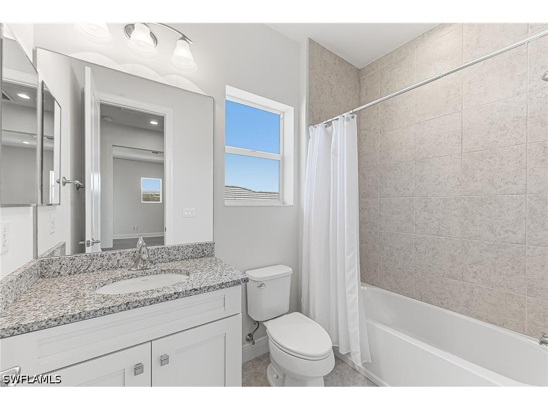 8957 Mustique Lane Naples FL 34114 226017695 image25