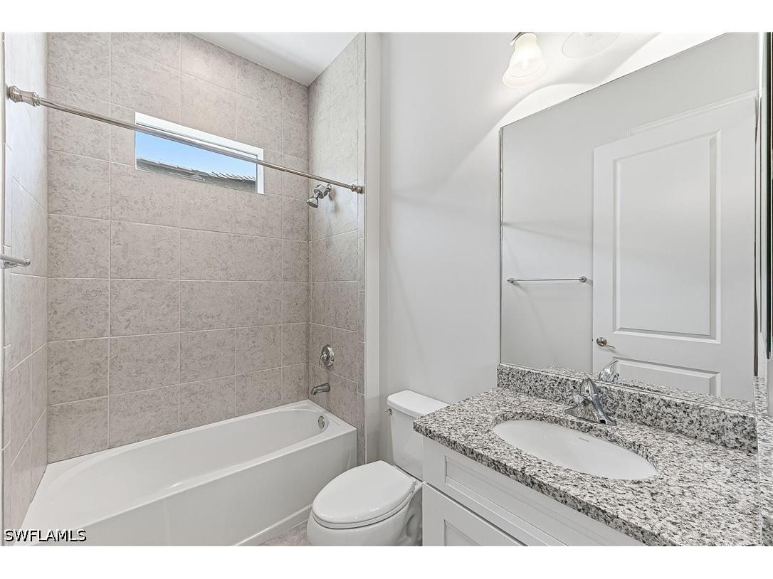8957 Mustique Lane Naples FL 34114 226017695 image30